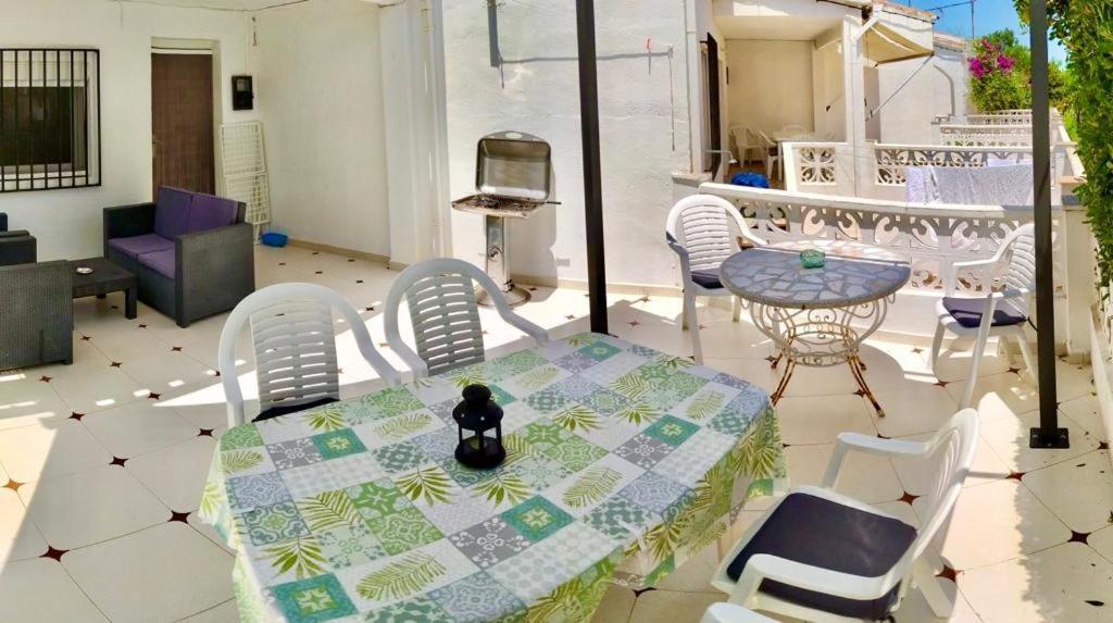 데니아 Adosado De 140M2 Con Terraza A 50 M De La Playa 빌라 외부 사진